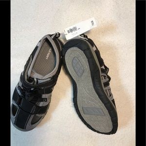 Old Navy boys sandals size 3